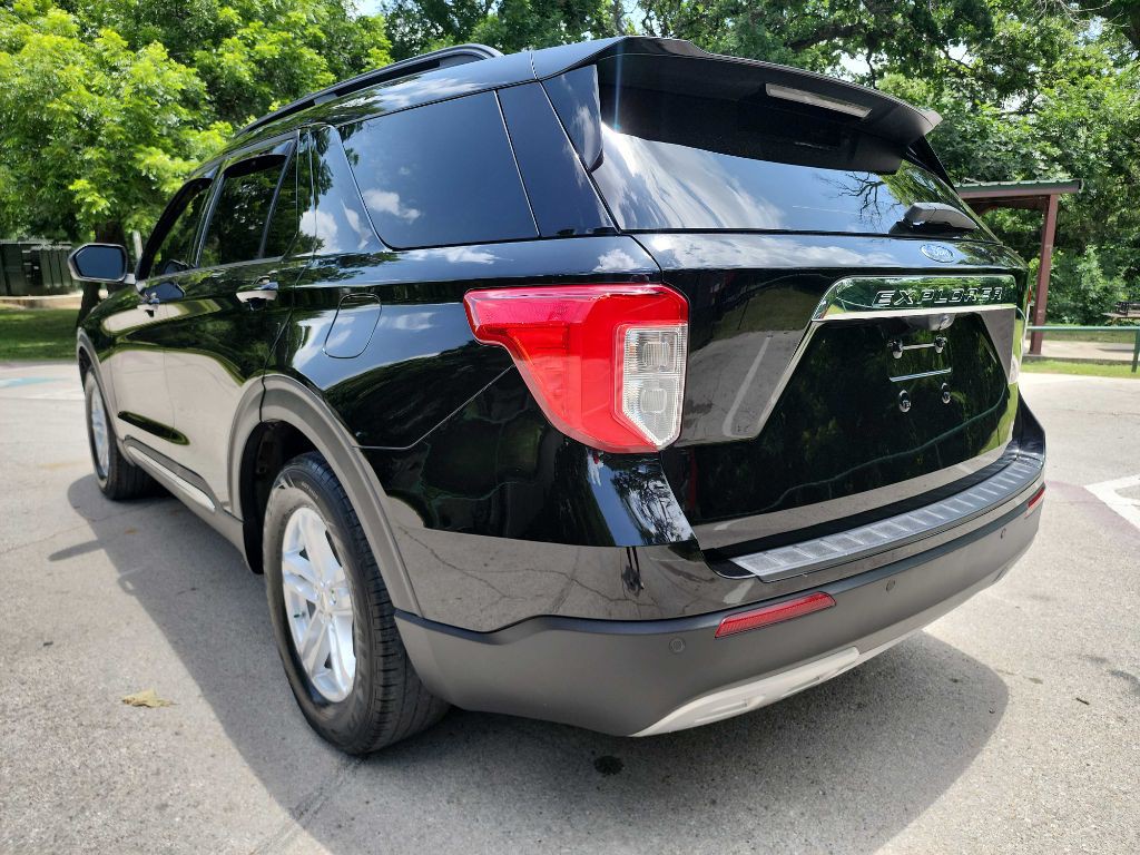 2020 Ford Explorer Image 6