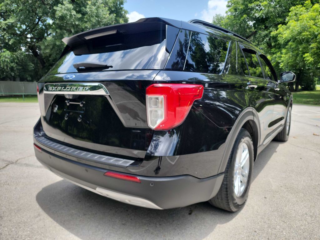 2020 Ford Explorer Image 9