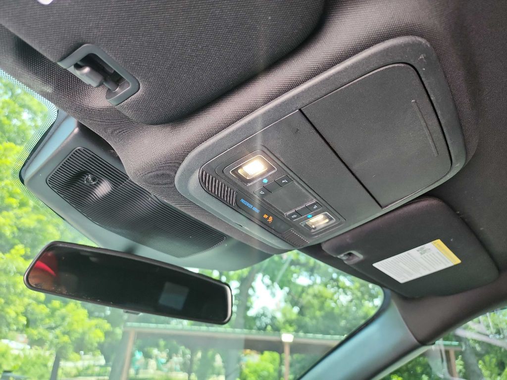 2020 Ford Explorer Image 21