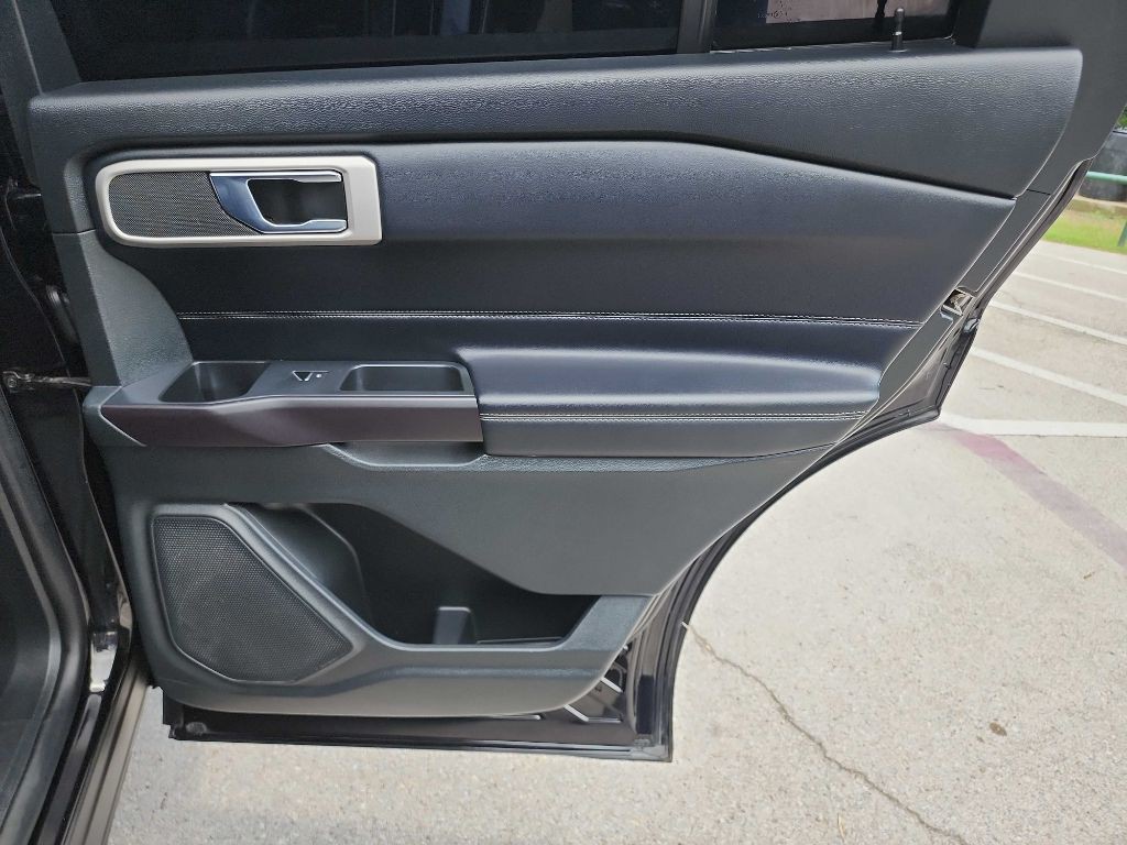 2020 Ford Explorer Image 34