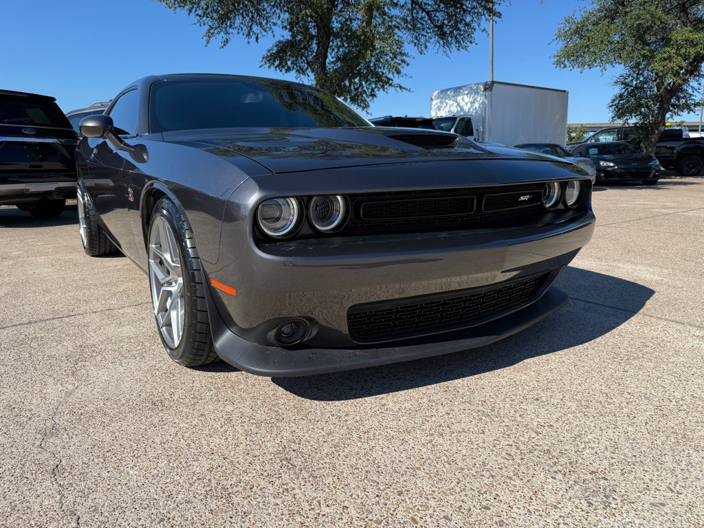 2022 Dodge Challenger Image 1
