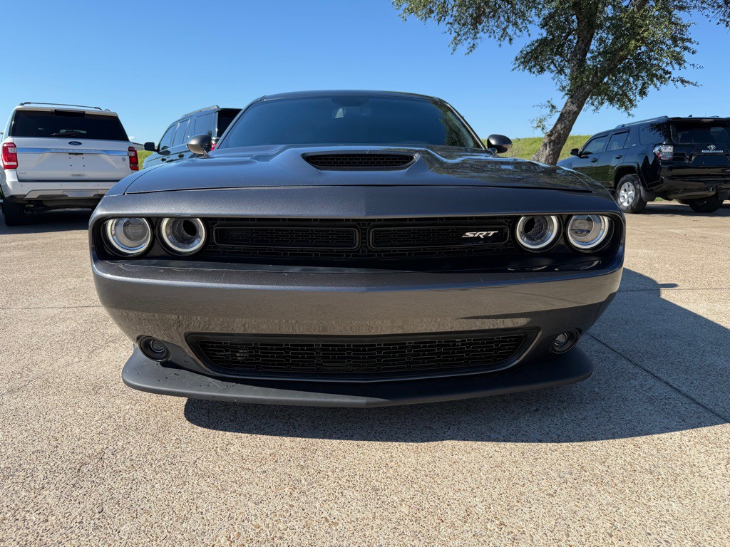 2022 Dodge Challenger Image 2