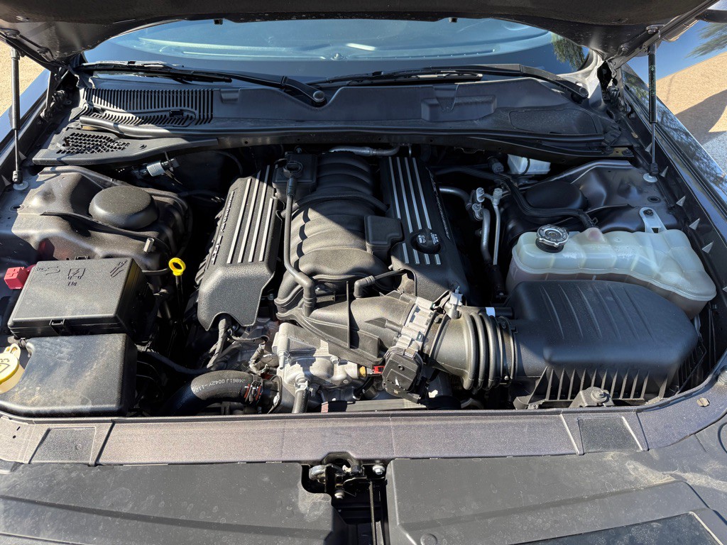 2022 Dodge Challenger Image 38