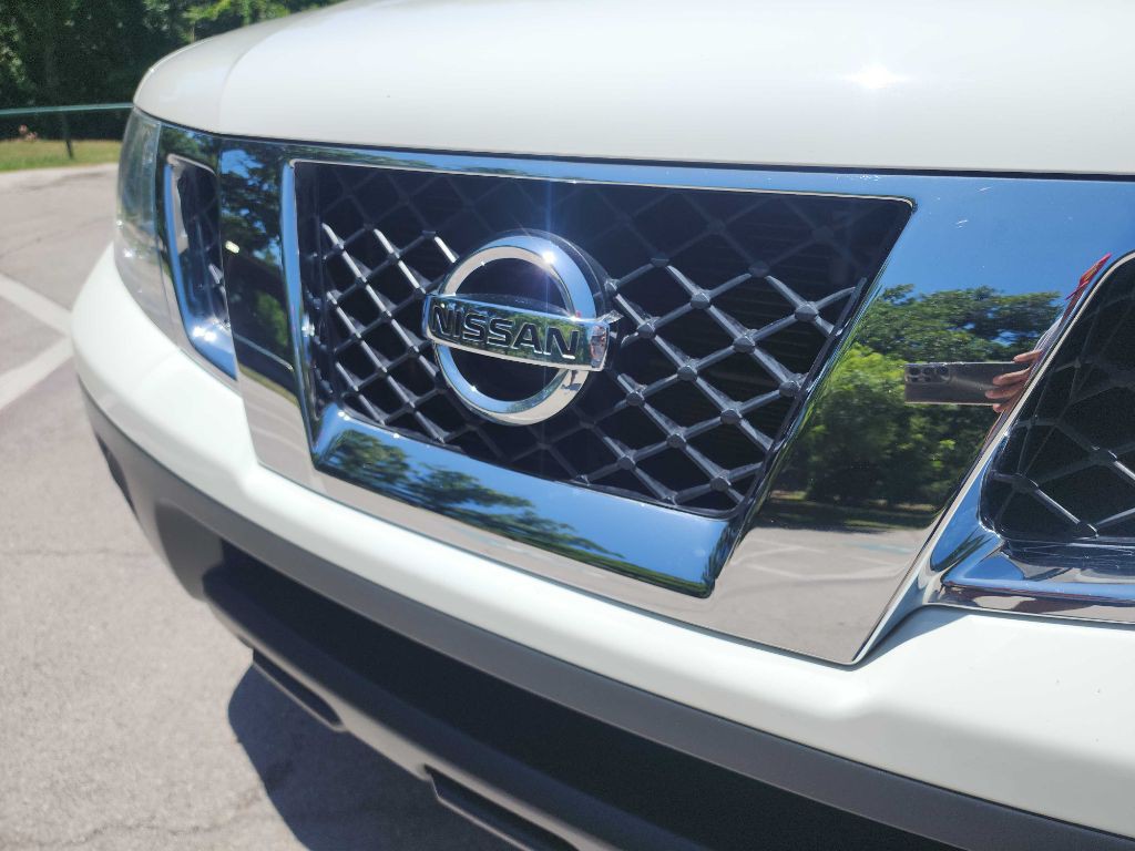 2020 Nissan Frontier Image 3