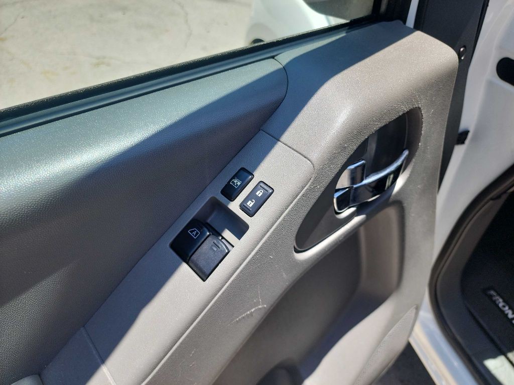 2020 Nissan Frontier Image 15