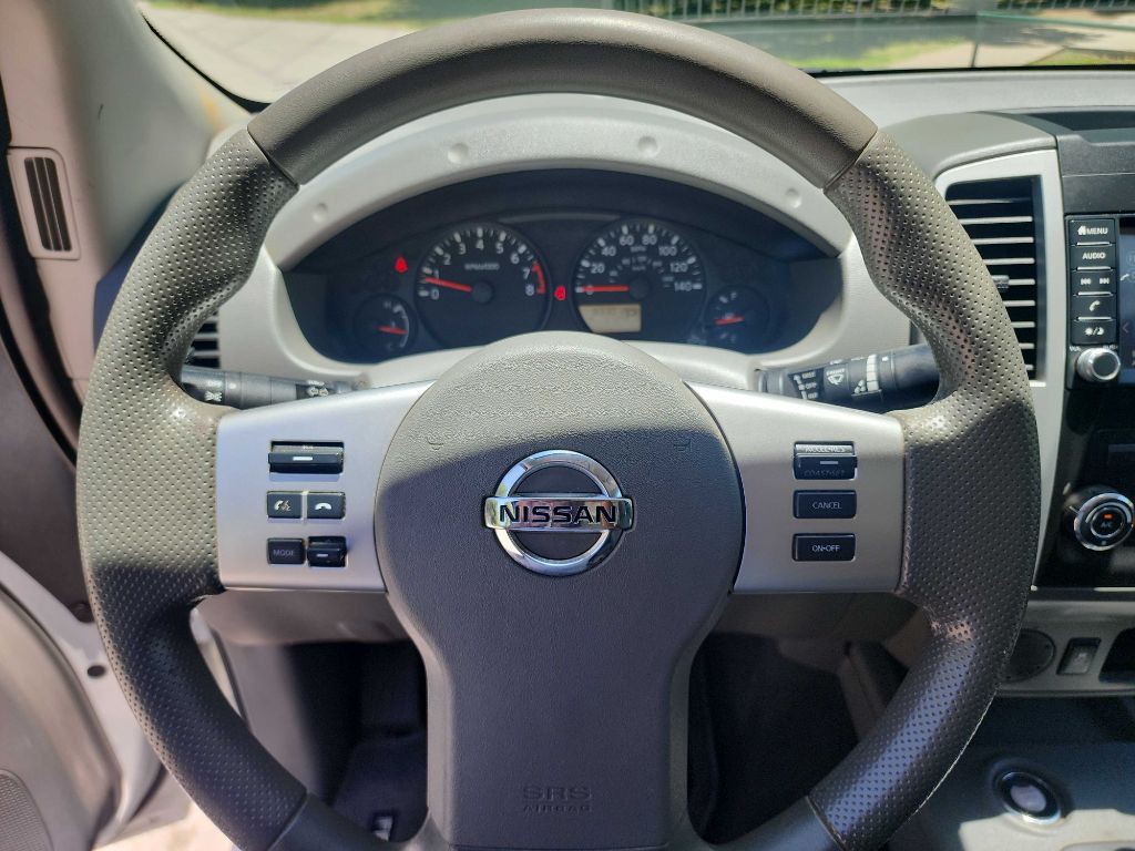 2020 Nissan Frontier Image 18
