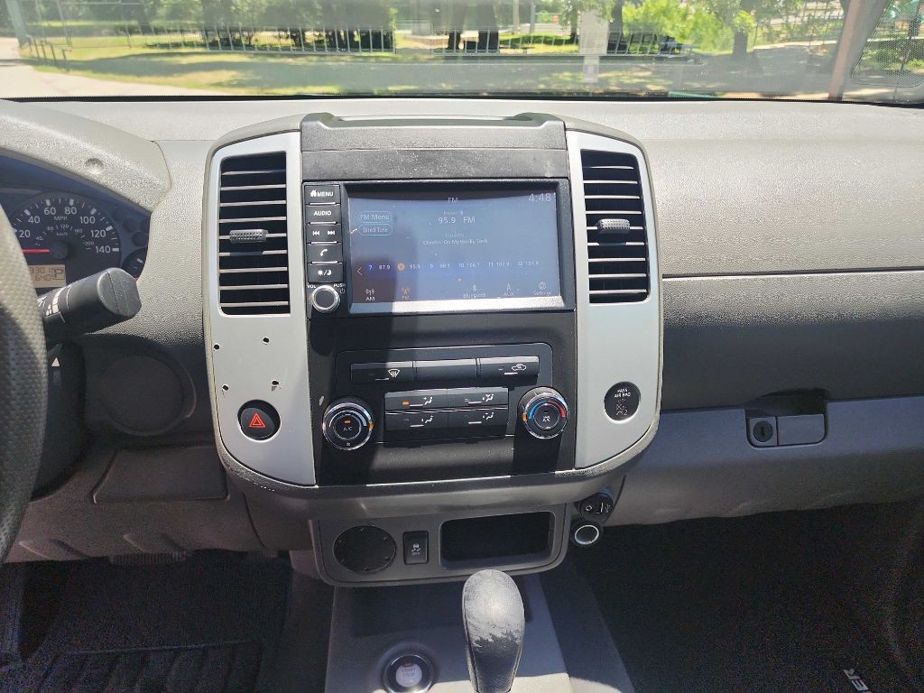 2020 Nissan Frontier Image 23