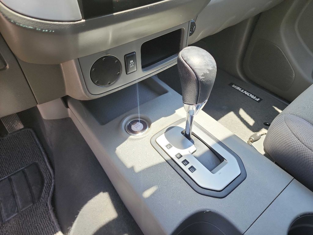2020 Nissan Frontier Image 26