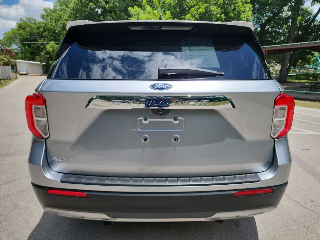 2021 Ford Explorer Image 6