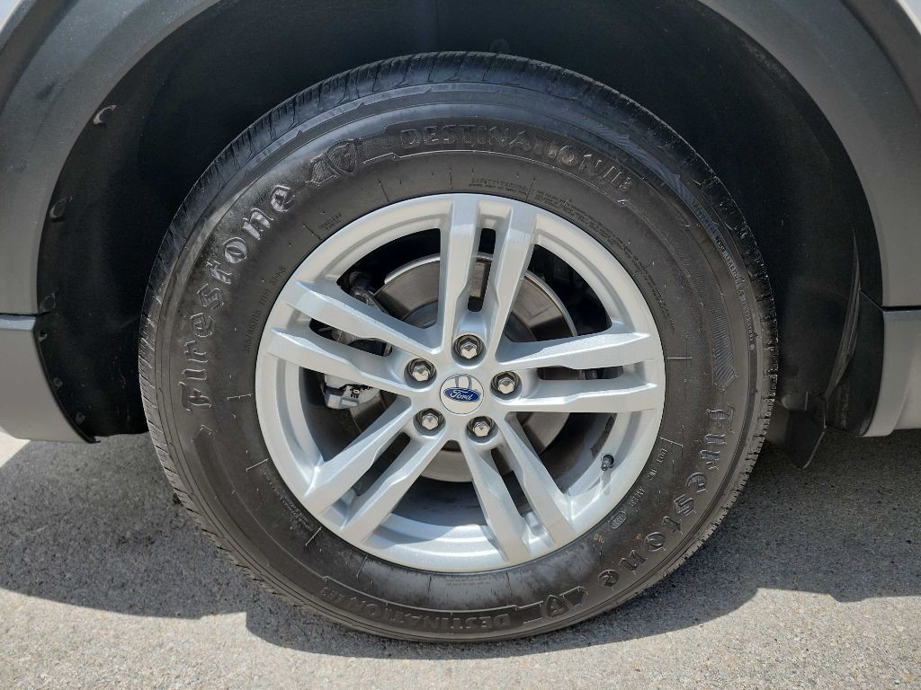 2021 Ford Explorer Image 11
