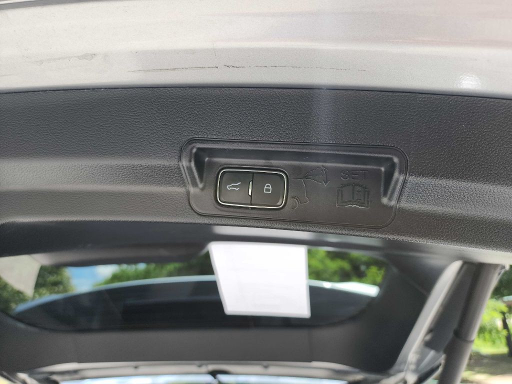 2021 Ford Explorer Image 36