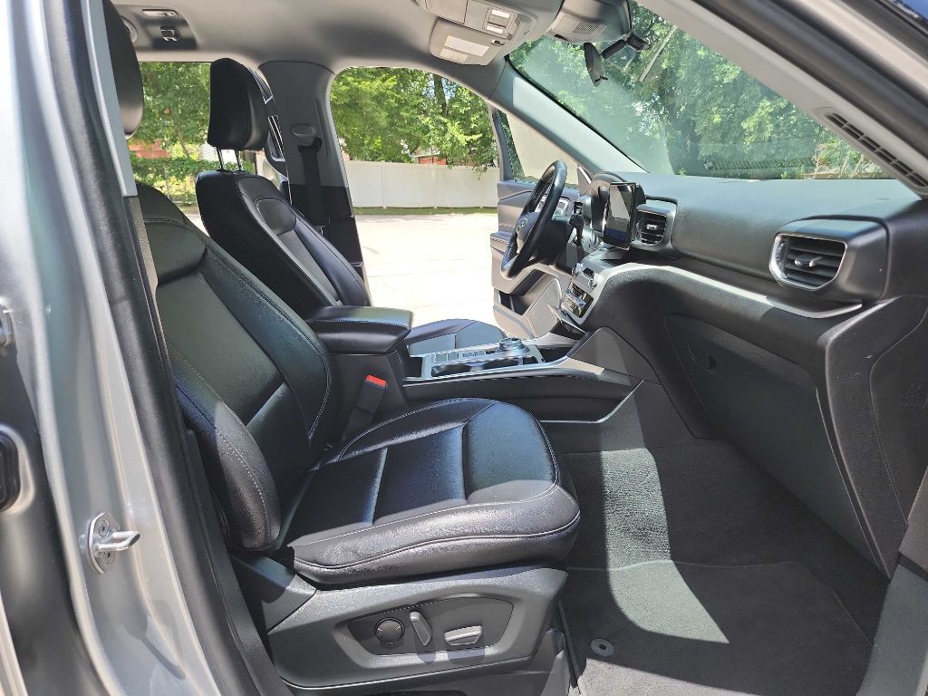 2021 Ford Explorer Image 42
