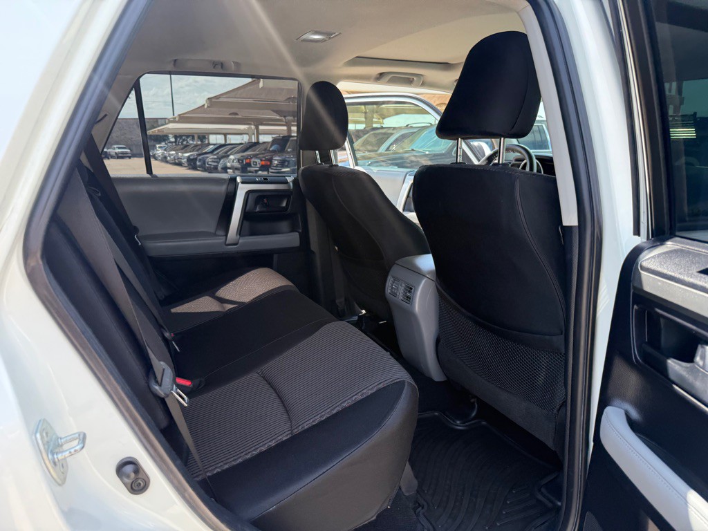 2012 Toyota 4Runner Image 15