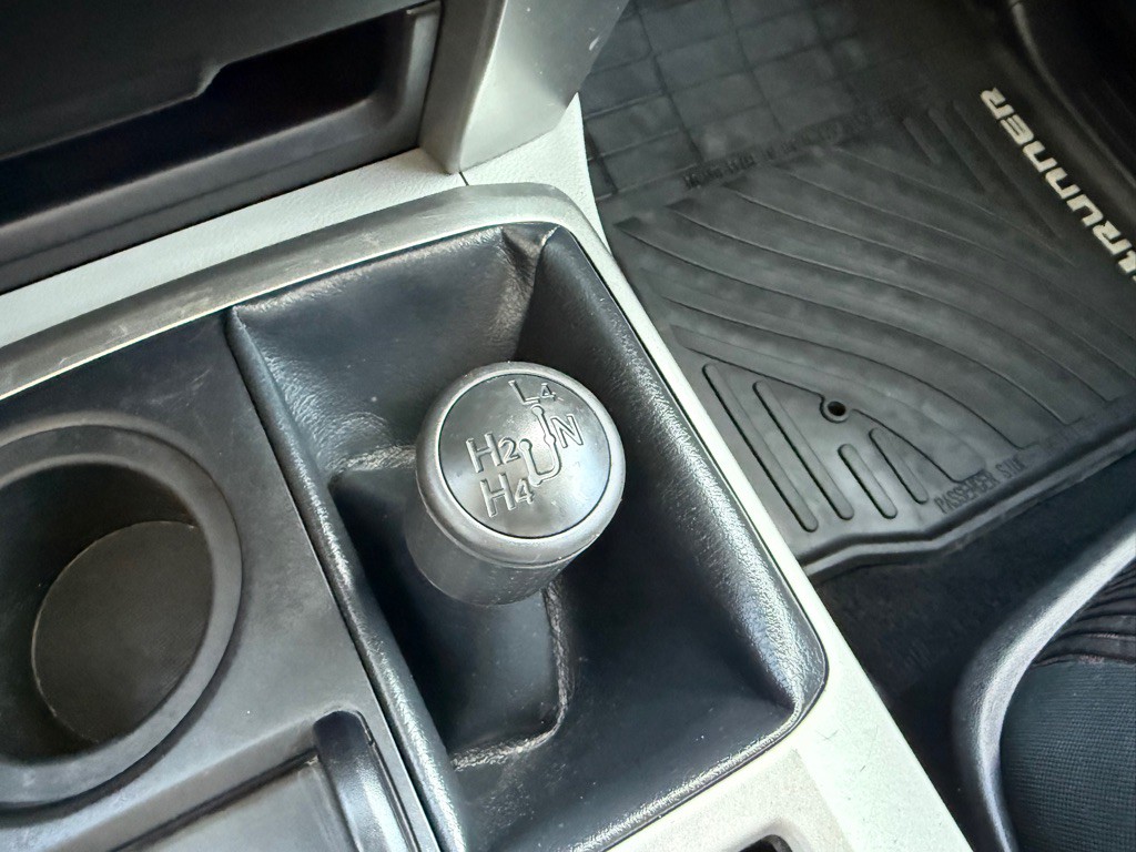 2012 Toyota 4Runner Image 27