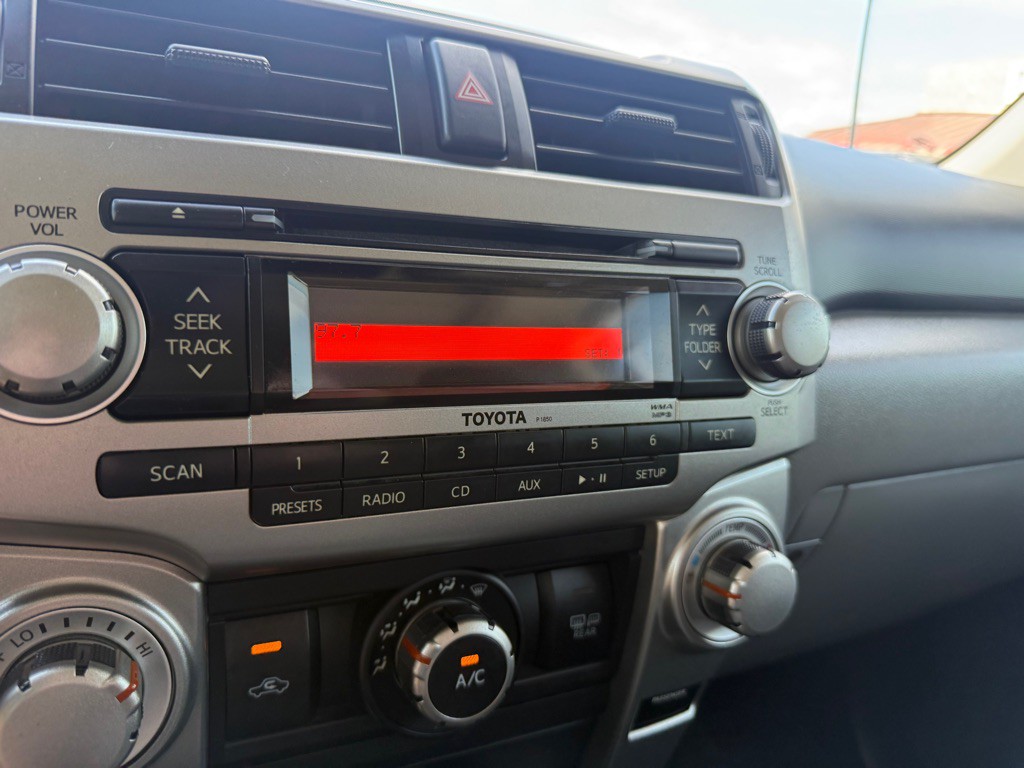 2012 Toyota 4Runner Image 30