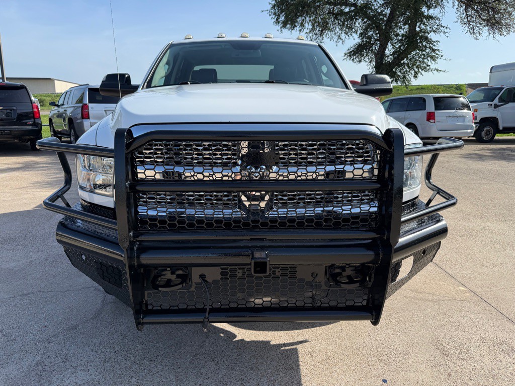 2017 RAM 3500 Image 2