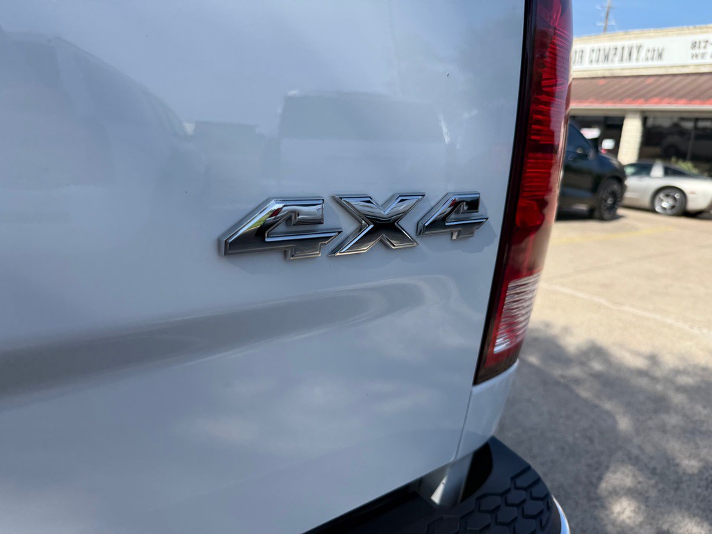 2017 RAM 3500 Image 9