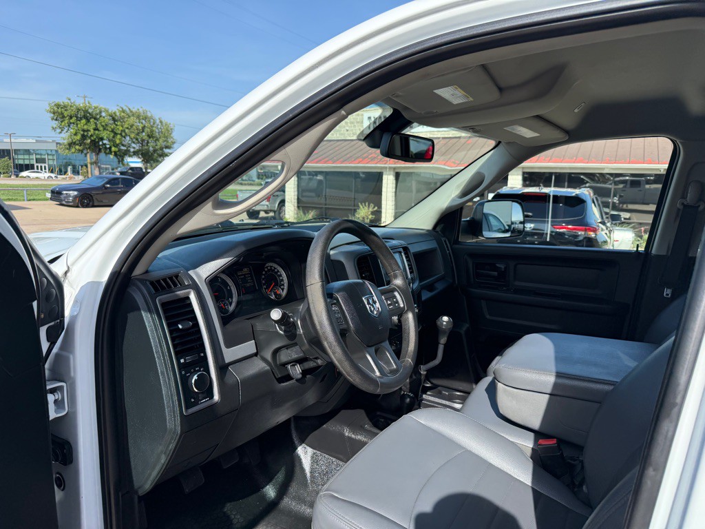 2017 RAM 3500 Image 17