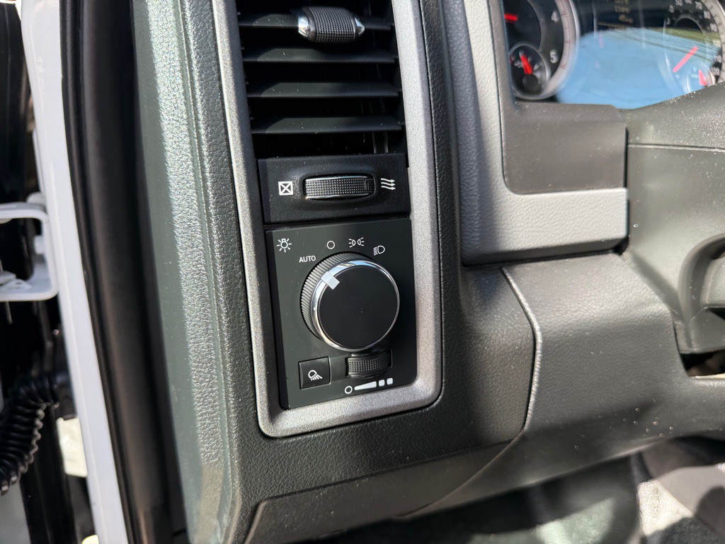 2017 RAM 3500 Image 22