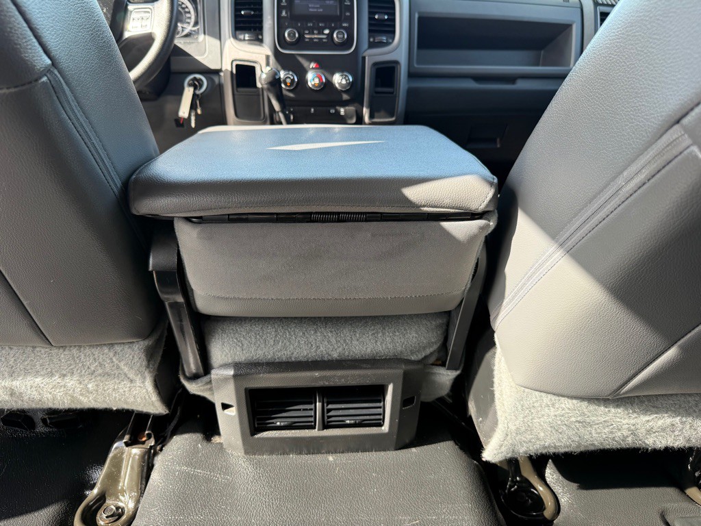 2017 RAM 3500 Image 24