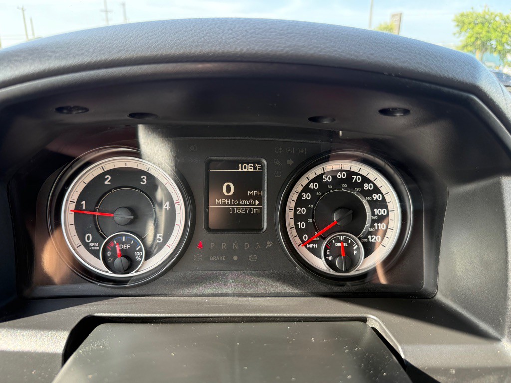 2017 RAM 3500 Image 29
