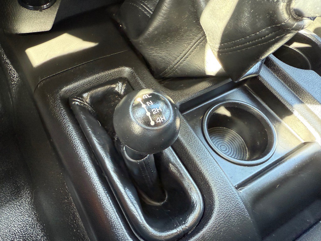 2017 RAM 3500 Image 32