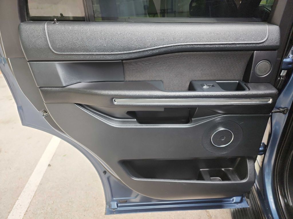 2018 Ford Expedition Image 32