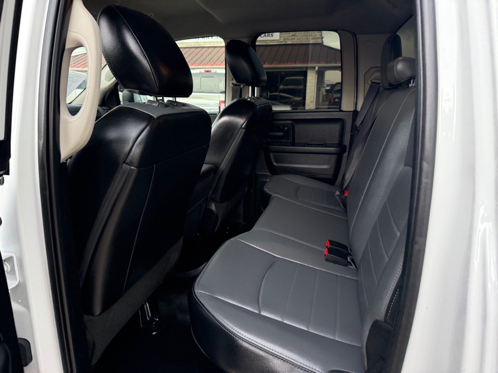 2023 RAM 1500 Image 16