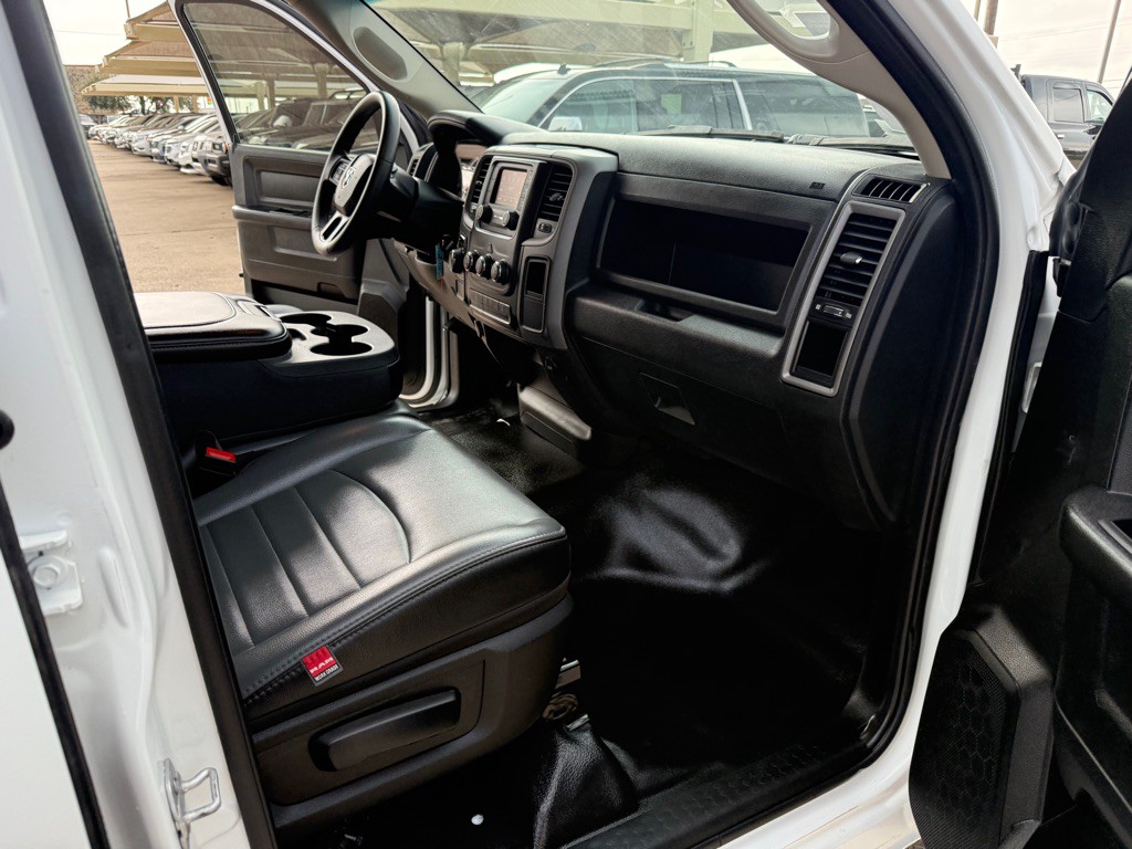 2023 RAM 1500 Image 17