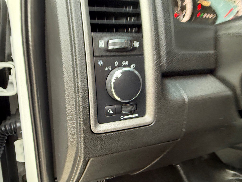 2023 RAM 1500 Image 21