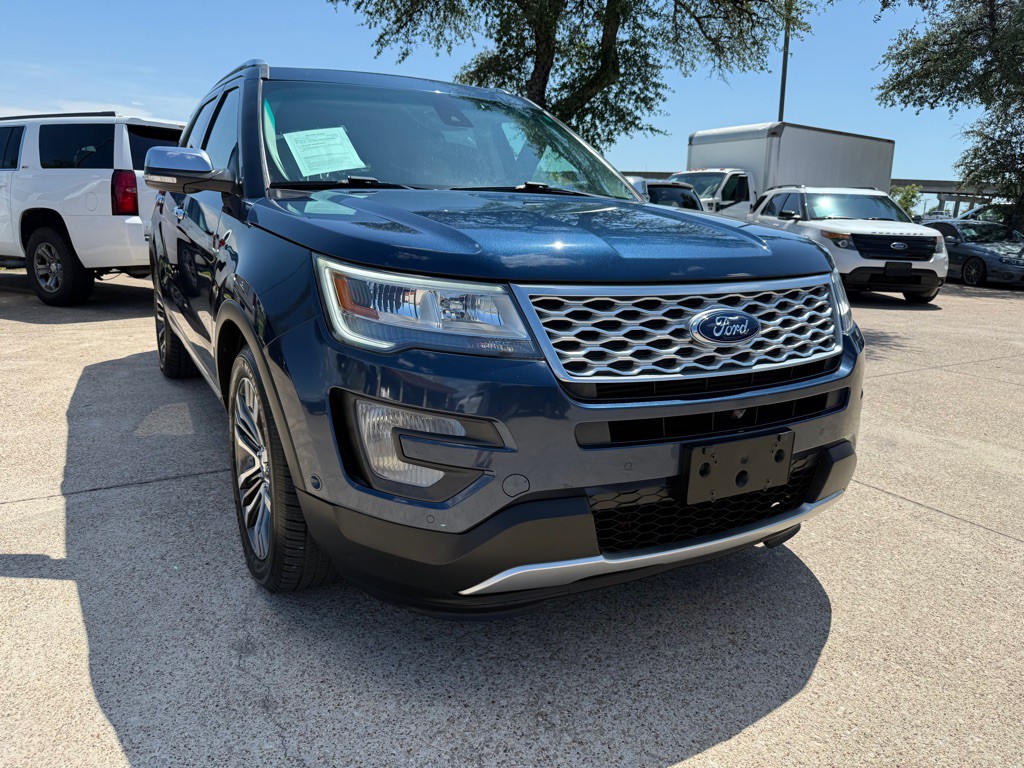 2016 Ford Explorer Image 1