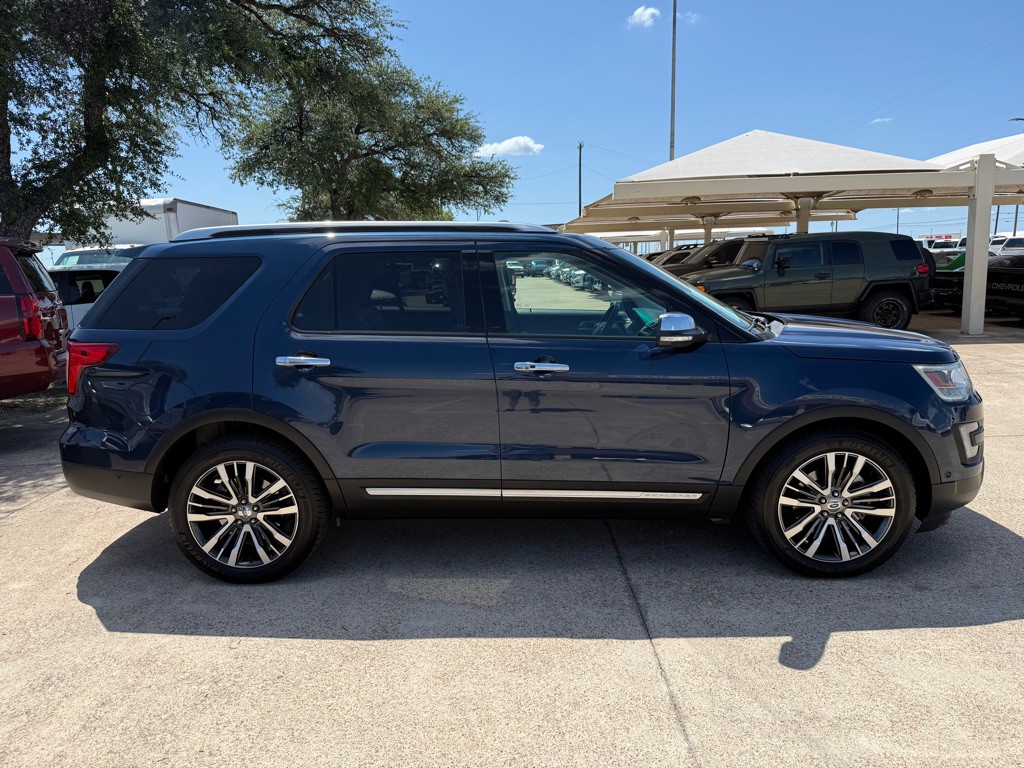 2016 Ford Explorer Image 8