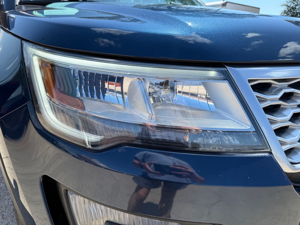 2016 Ford Explorer Image 9