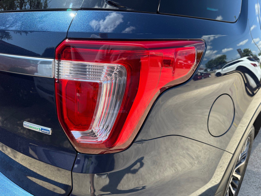 2016 Ford Explorer Image 13