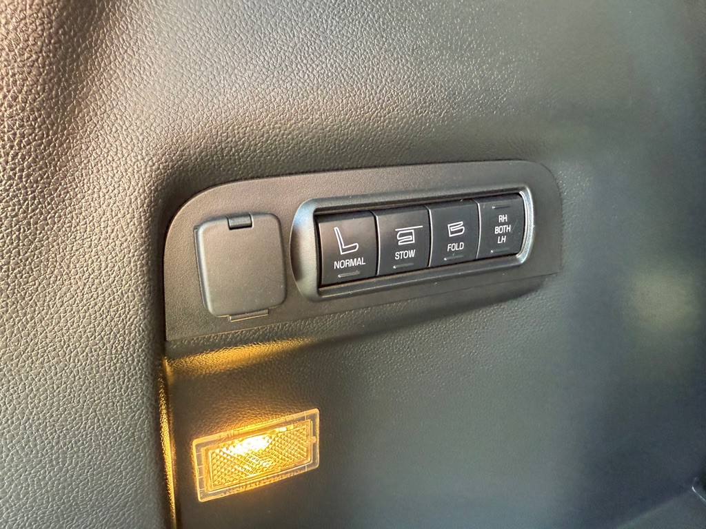 2016 Ford Explorer Image 26