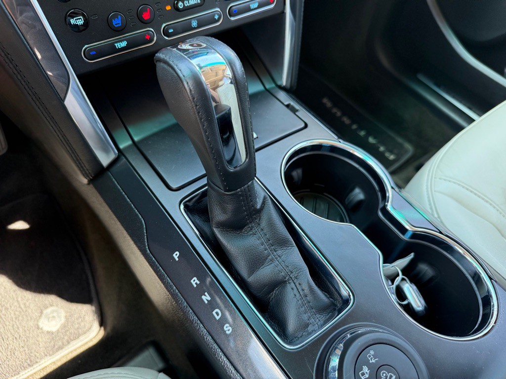 2016 Ford Explorer Image 37