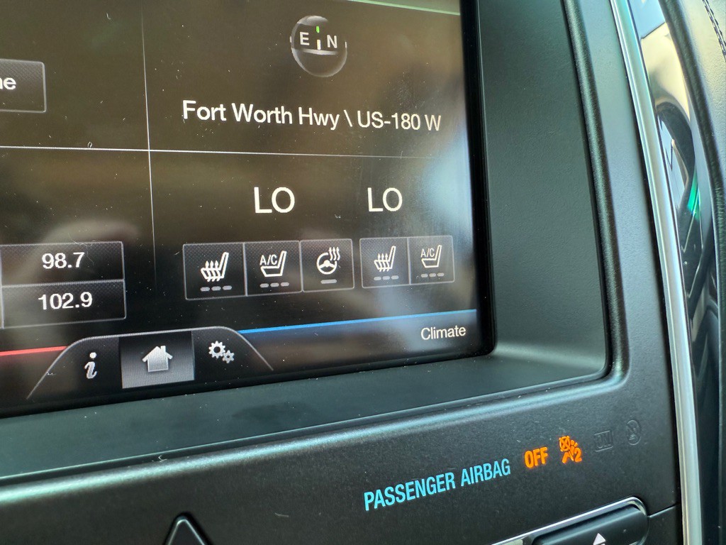 2016 Ford Explorer Image 41