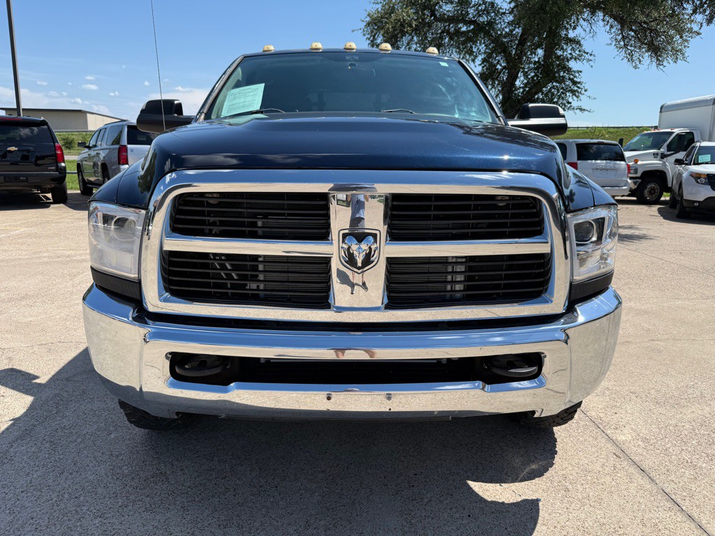 2012 Dodge Ram 3500 Image 2