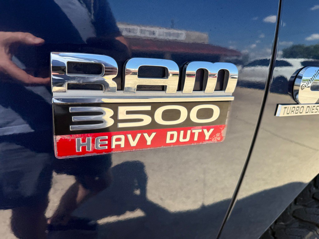 2012 Dodge Ram 3500 Image 12