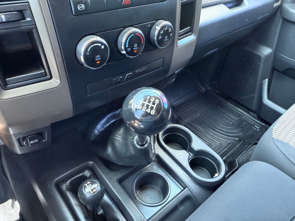 2012 Dodge Ram 3500 Image 29