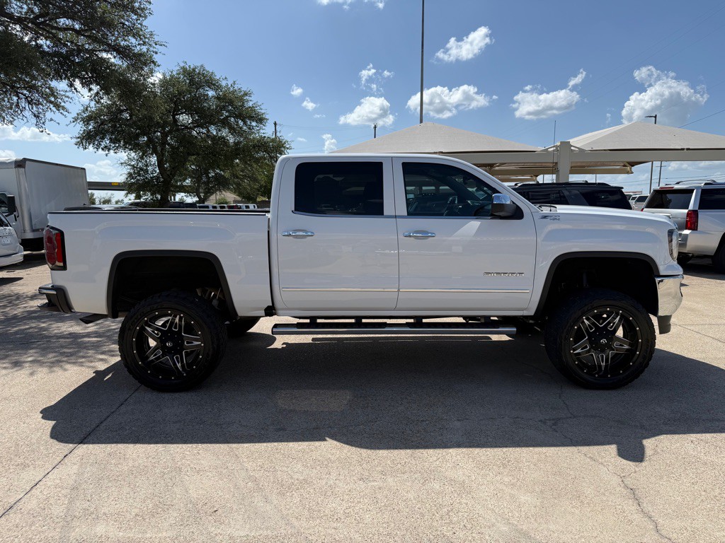 2018 GMC Sierra Image 8