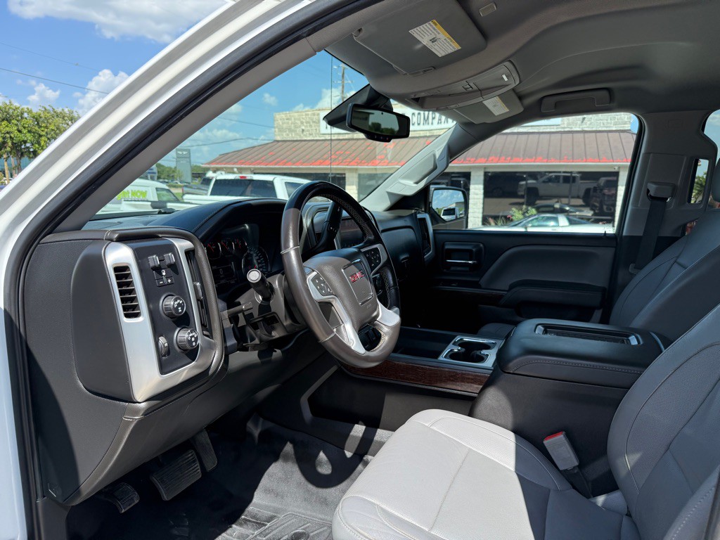2018 GMC Sierra Image 16