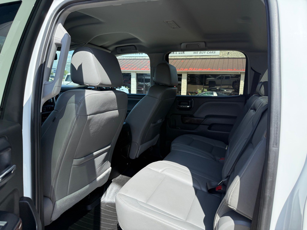 2018 GMC Sierra Image 17