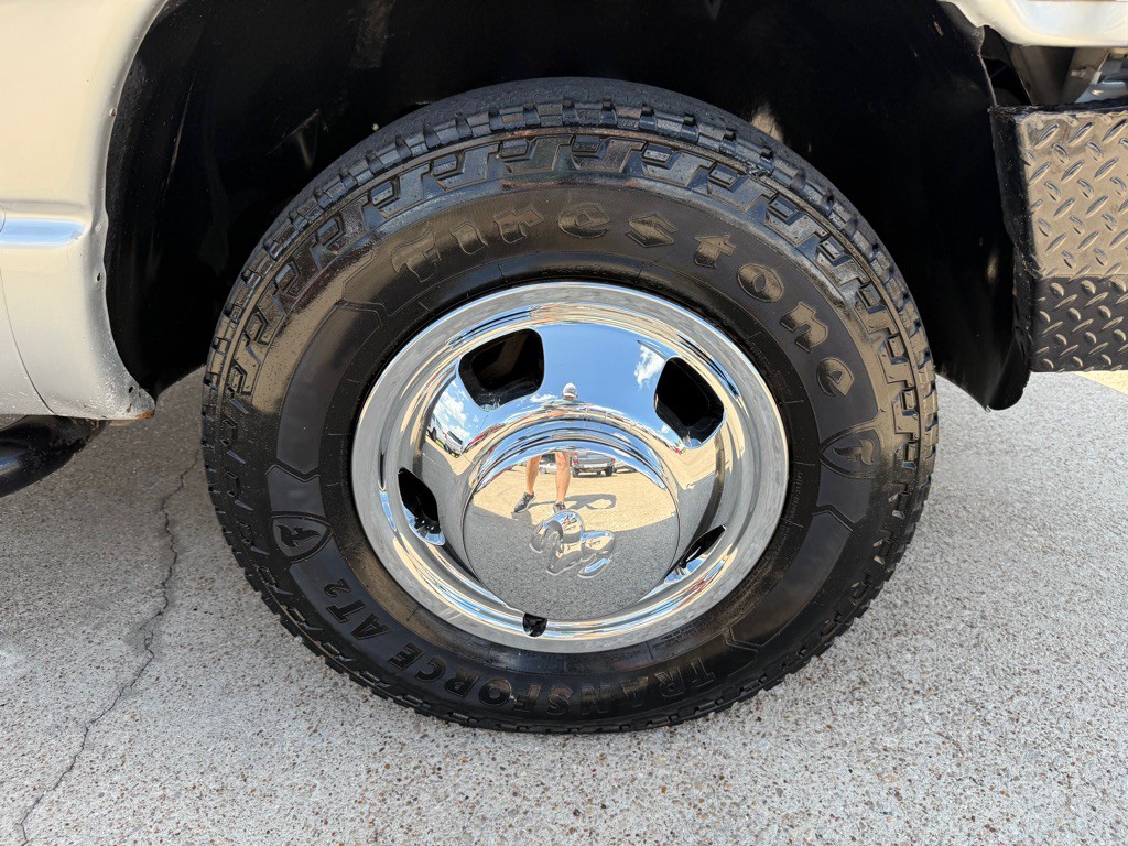 2004 Dodge Ram 3500 Image 13