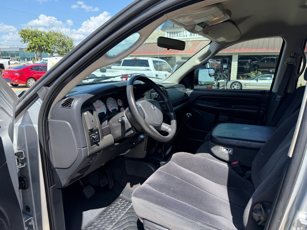 2004 Dodge Ram 3500 Image 14