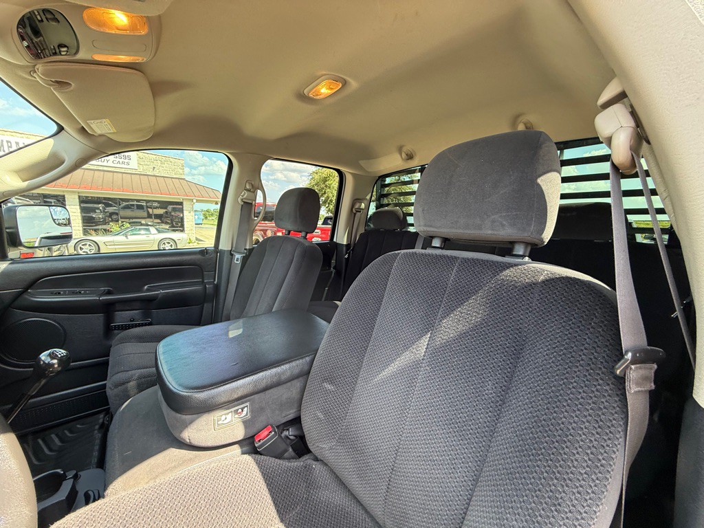 2004 Dodge Ram 3500 Image 18
