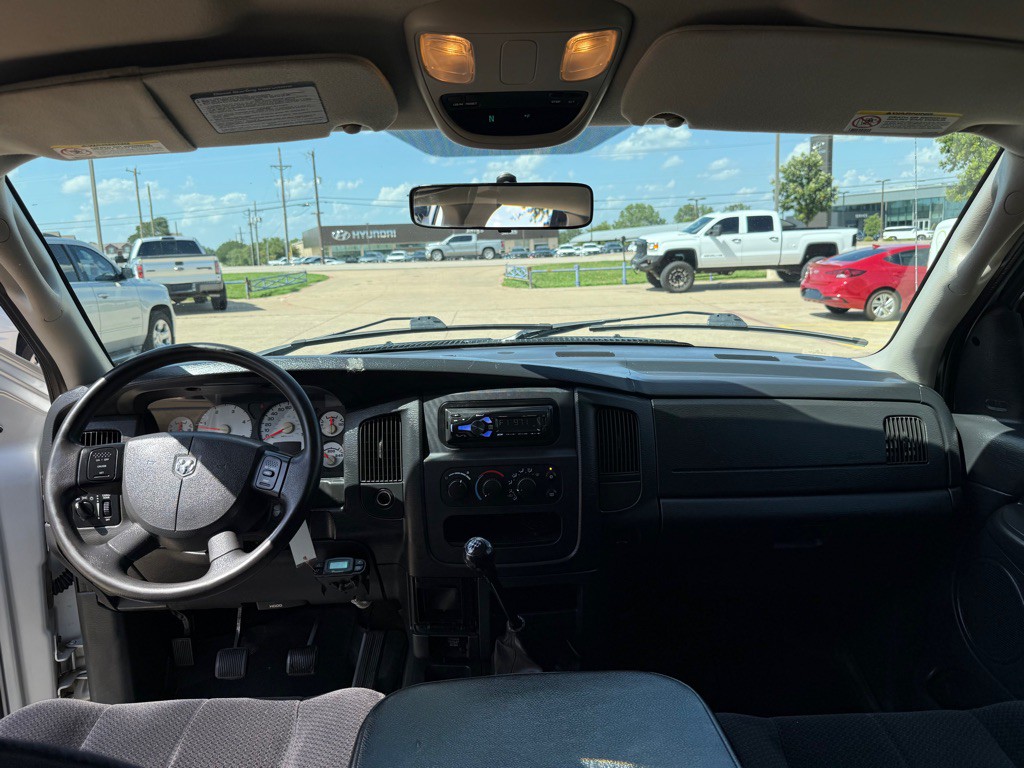 2004 Dodge Ram 3500 Image 20