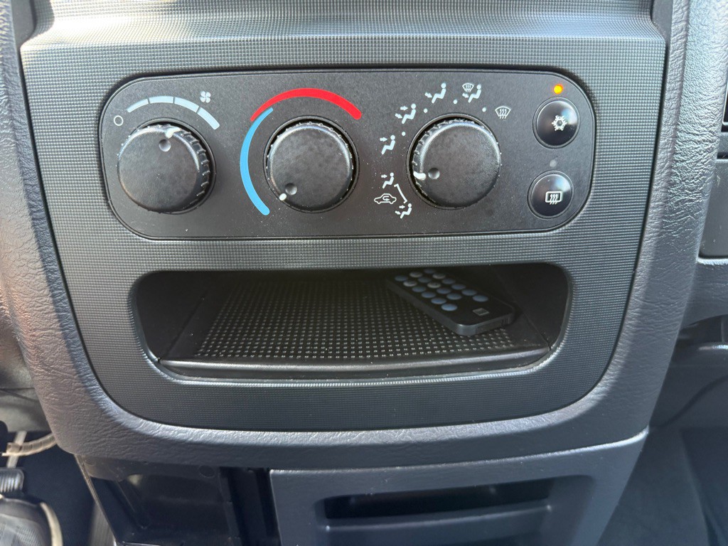 2004 Dodge Ram 3500 Image 27