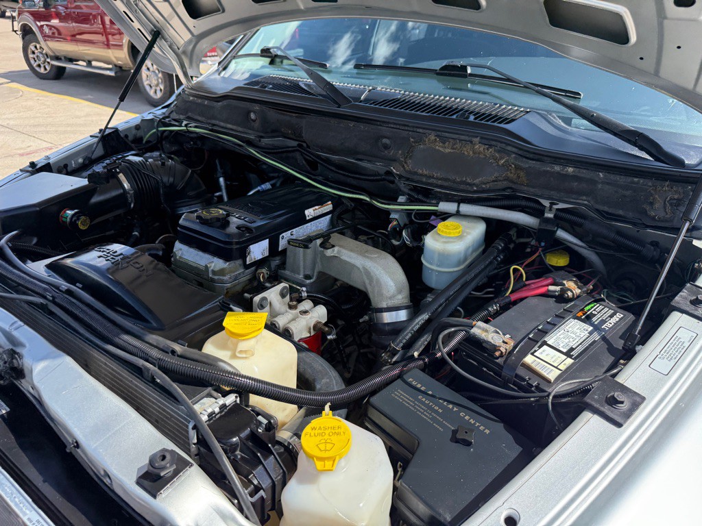 2004 Dodge Ram 3500 Image 32