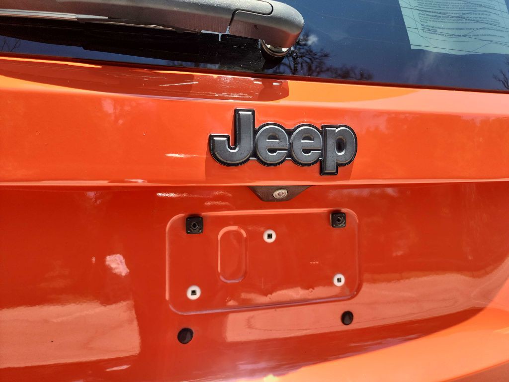 2016 Jeep Renegade Image 9
